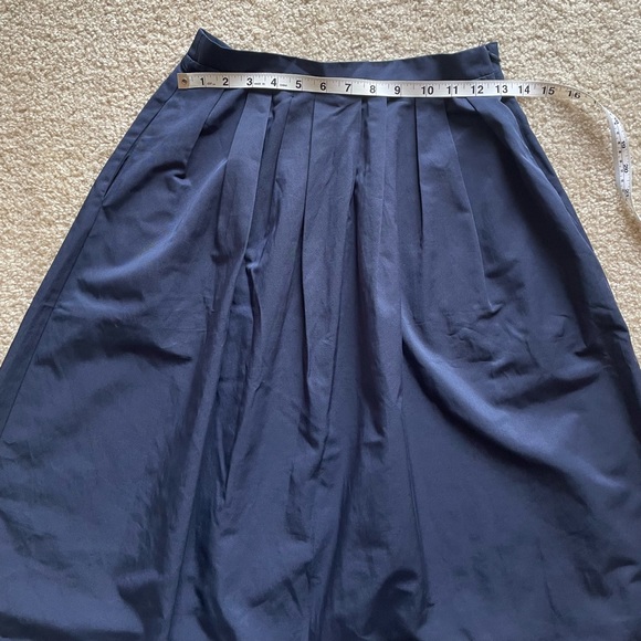 Midi skirt Navy blue EUC - Picture 6 of 7